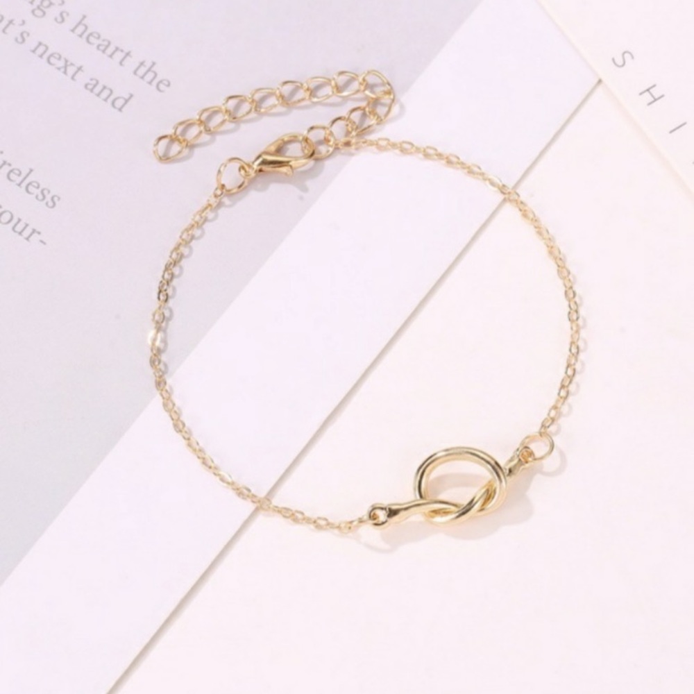 Dainty Knot Bracelet - Picture 1 of 2